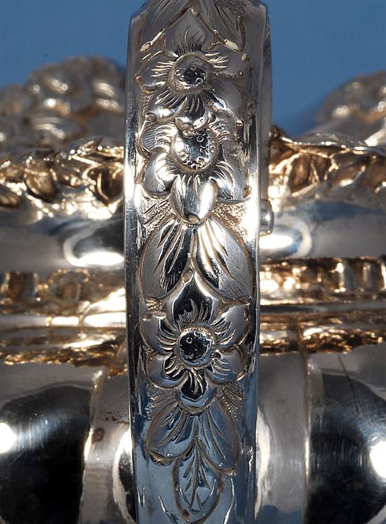 A William IV Irish silver melon shaped cream jug, height 117mm, weight 9.6oz/300grms.